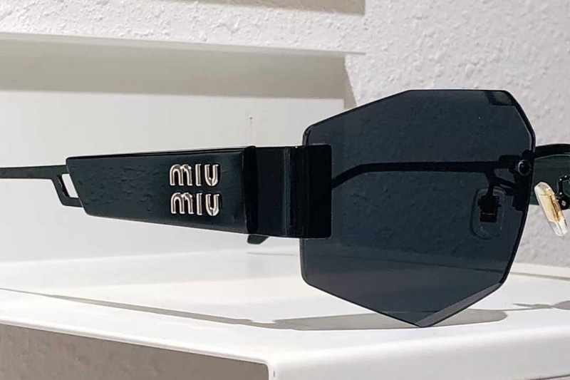 SMU18ZS Sunglasses Black Gray