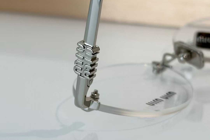 SMU53WV Eyeglasses Silver