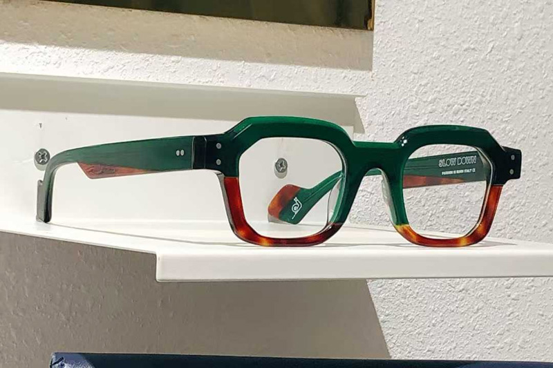 Slow Down Eyeglasses Green Tortoise