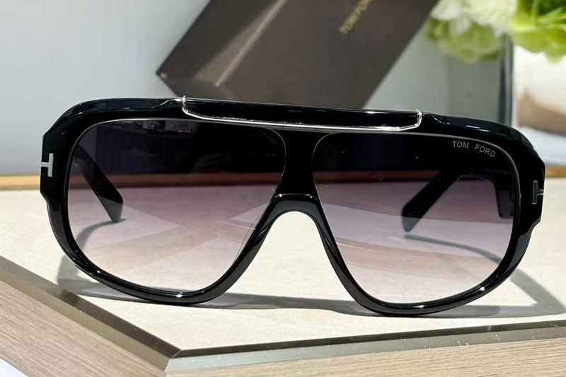 TF1093 Sunglasses Black Gradient Gray