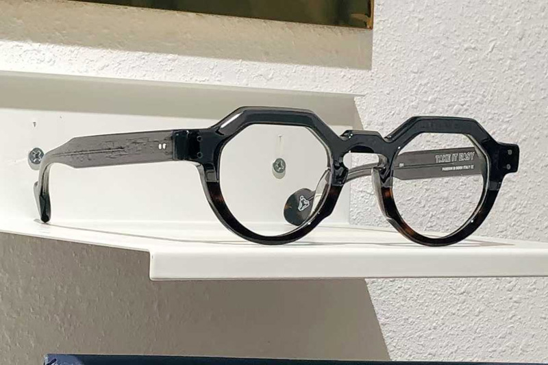 Take It Easy Eyeglasses Gray Tortoise