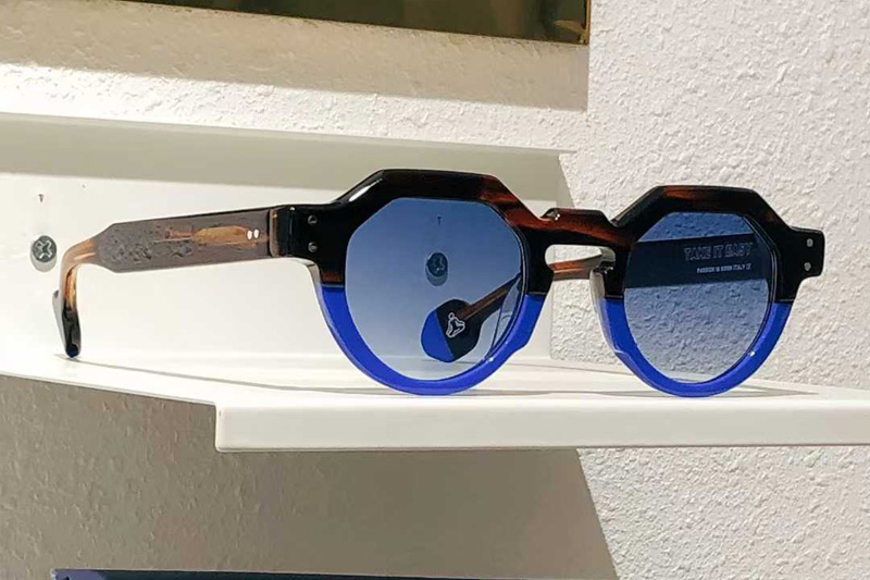 Take It Easy Sunglasses Tortoise Blue Gradient Blue