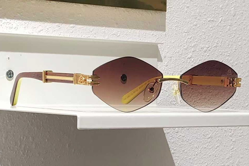 The Idoli-A Sunglasses Gold Red Gradient Brown