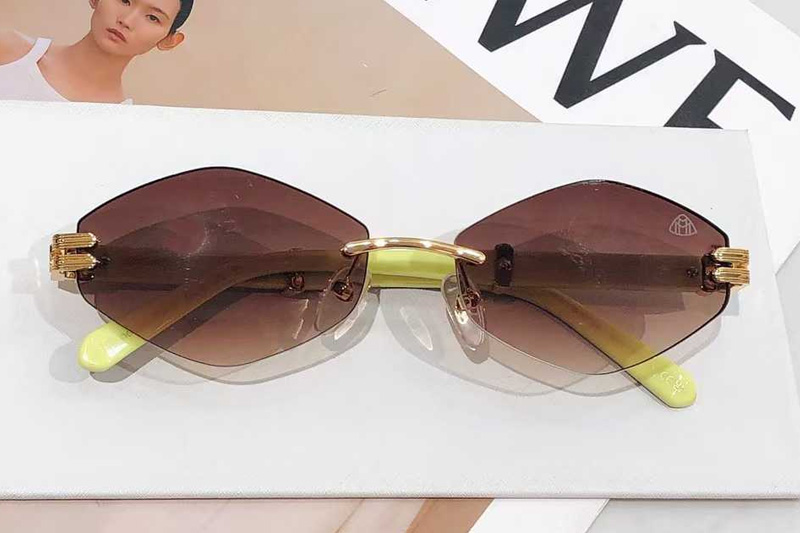 The Idoli-A Sunglasses Gold Red Gradient Brown