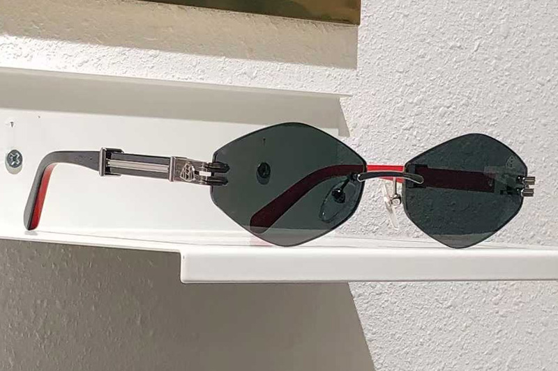 The Idoli-A Sunglasses Gunmetal Black Green