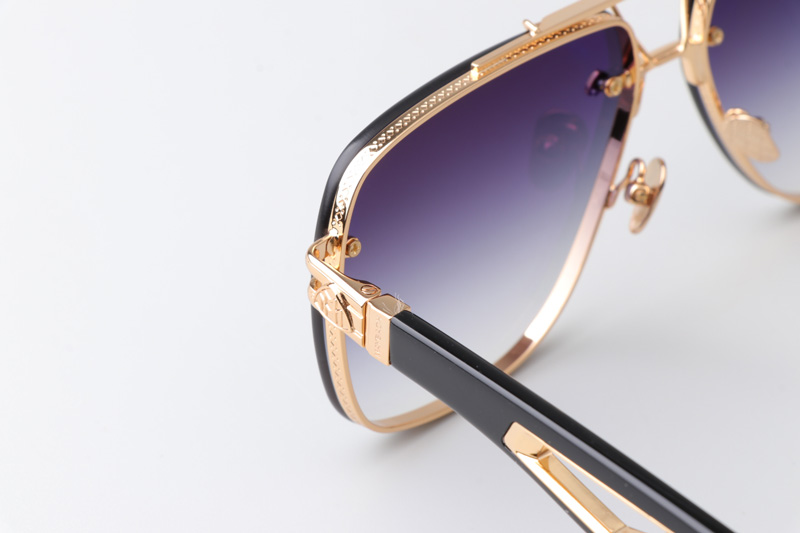 The King II Sunglasses Gold Black Gradient Gray