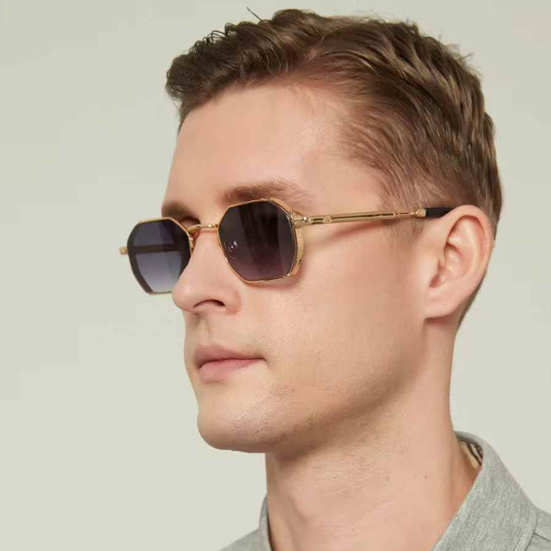 The Loew Sunglasses Gold Gradient Gray