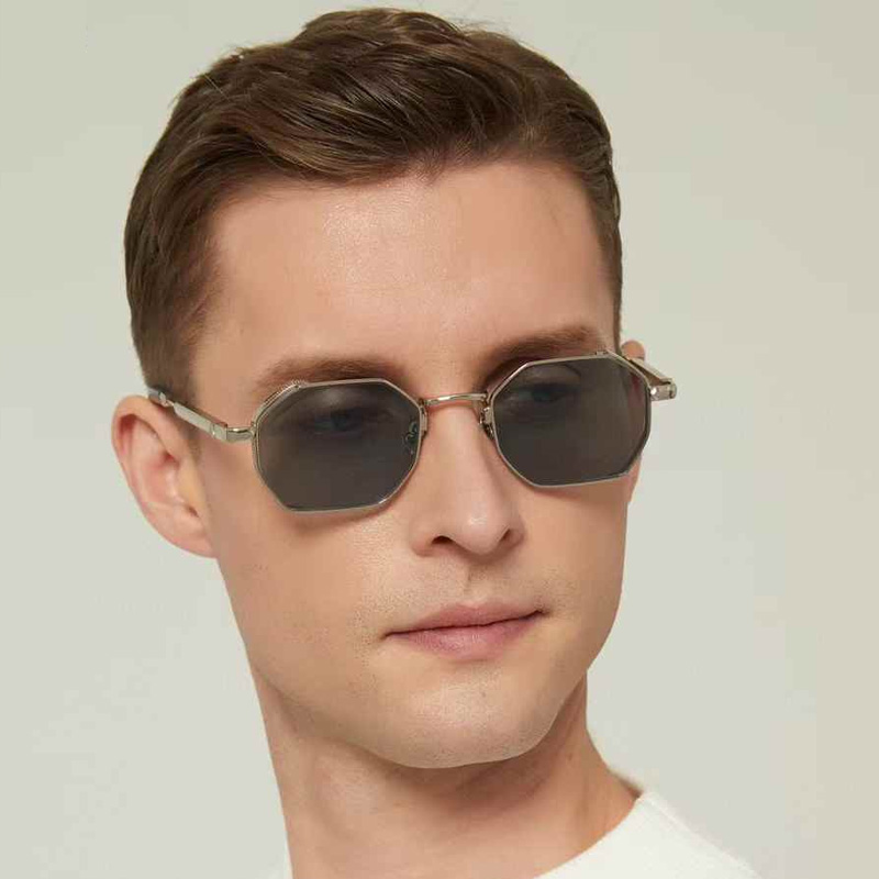 The Loew Sunglasses Silver Gray