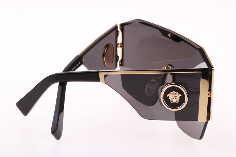 VE2220 Sunglasses In Gold Grey Lens