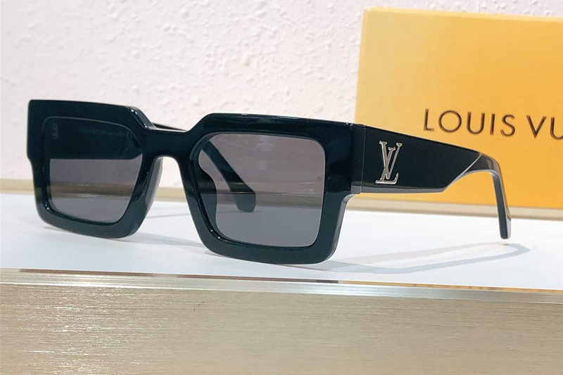 Z1579W Sunglasses Black Silver Gray